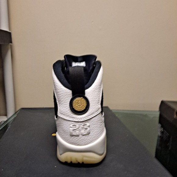 Jordan 9s - Picture 4 of 6